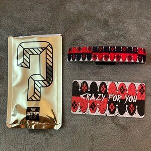🆕 ZOX Wristband Lovers Duo Goldie Mystery Pack Red Black Card Design Size Medium